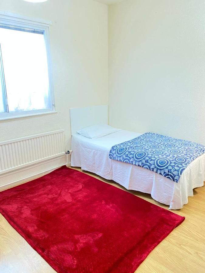 Single Room - Kings Cross, Female Only,, Guest Rooms London Exteriör bild